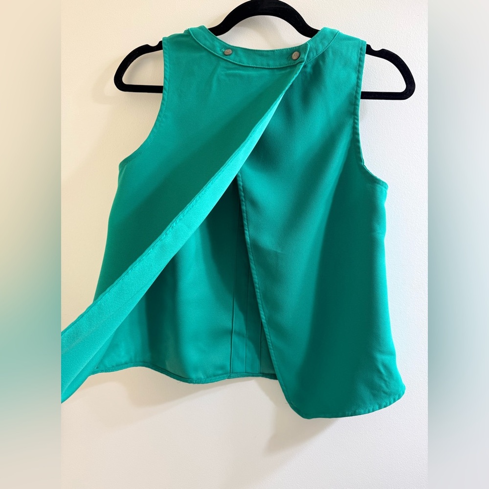 Trina Turk Vibrant Green Tank Top with open slit back. Size S - Picture 3 of 5